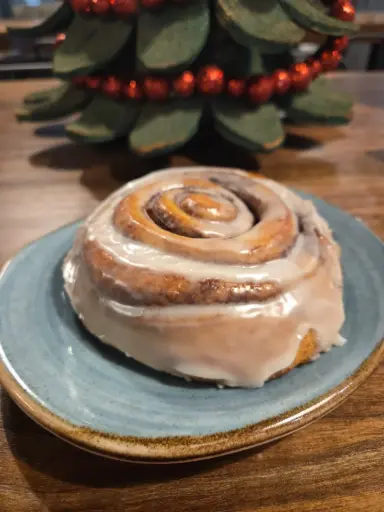 Cinnamon buns (4 pk)